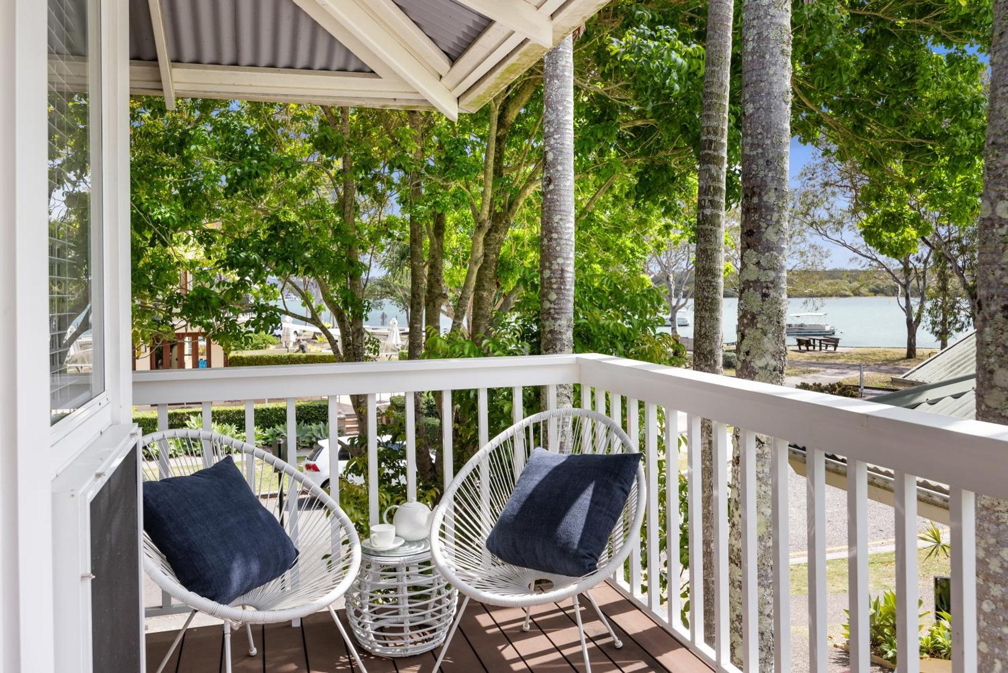 Noosa Outrigger Beach Resort Noosaville Exterior photo
