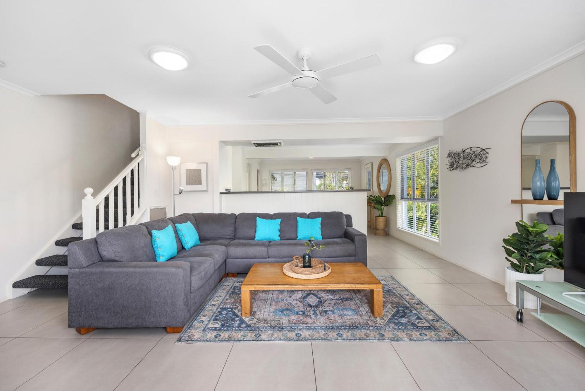 Noosa Outrigger Beach Resort Noosaville Exterior photo