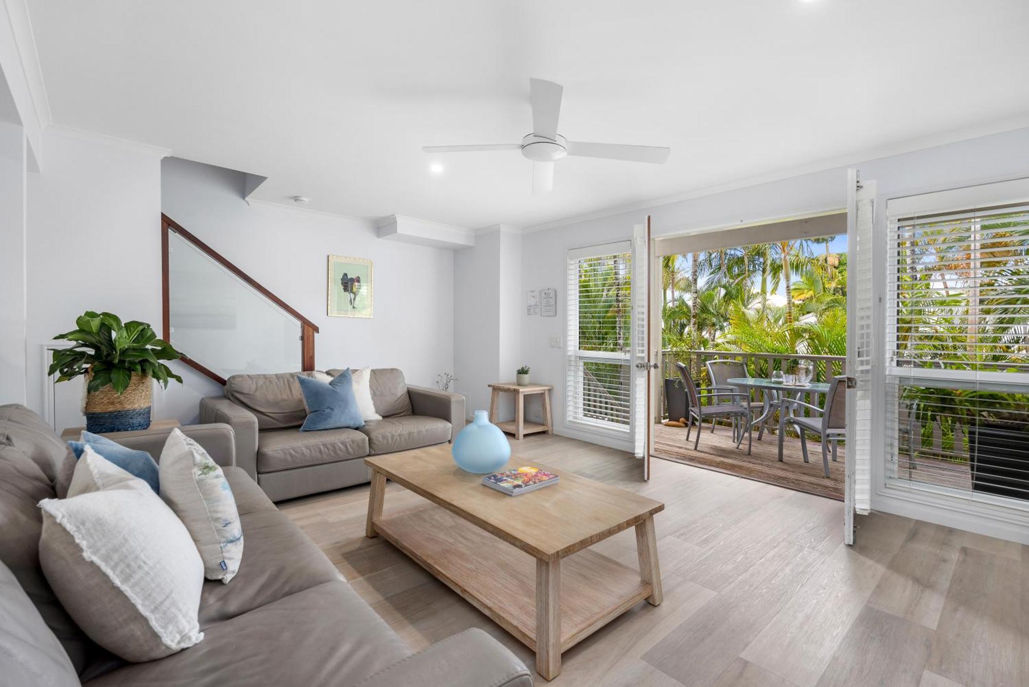 Noosa Outrigger Beach Resort Noosaville Exterior photo
