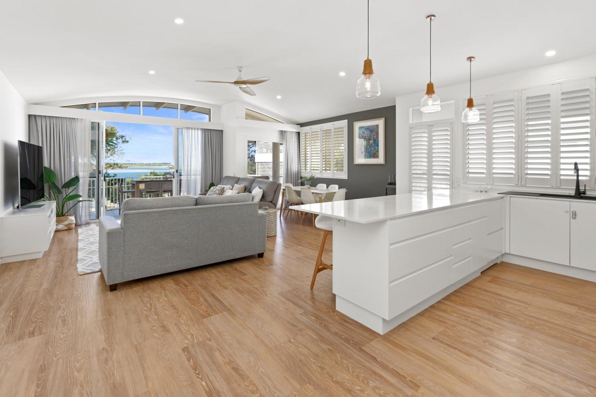 Noosa Outrigger Beach Resort Noosaville Exterior photo