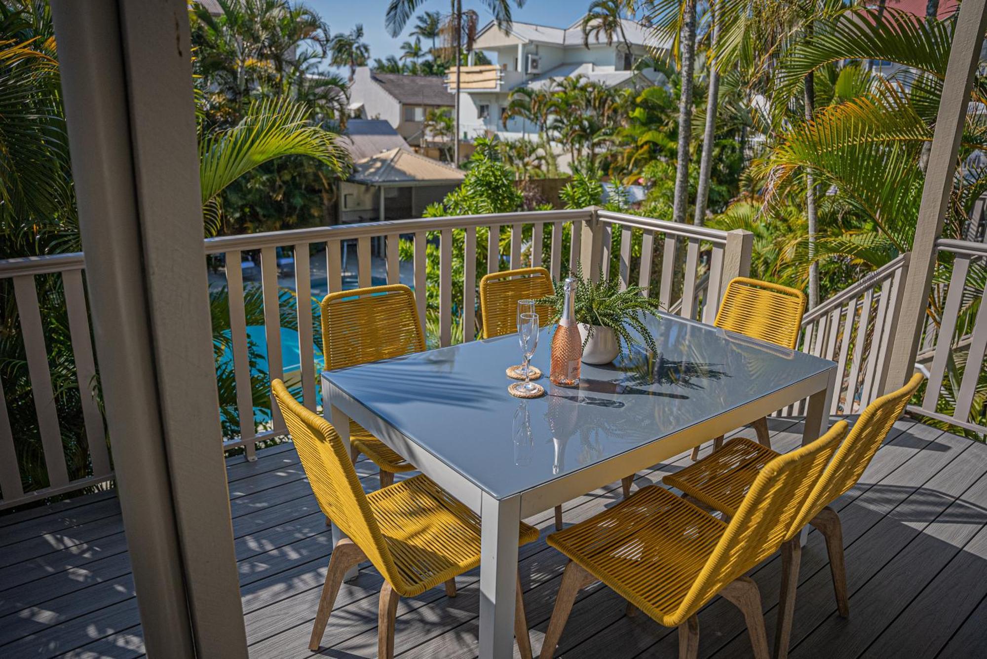 Noosa Outrigger Beach Resort Noosaville Exterior photo